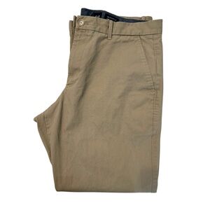 GAP New Relaxed Fit Chino Academy Pants
